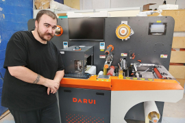 Станок для высечки этикеток Darui D-S4 установлен в компании Maxicod